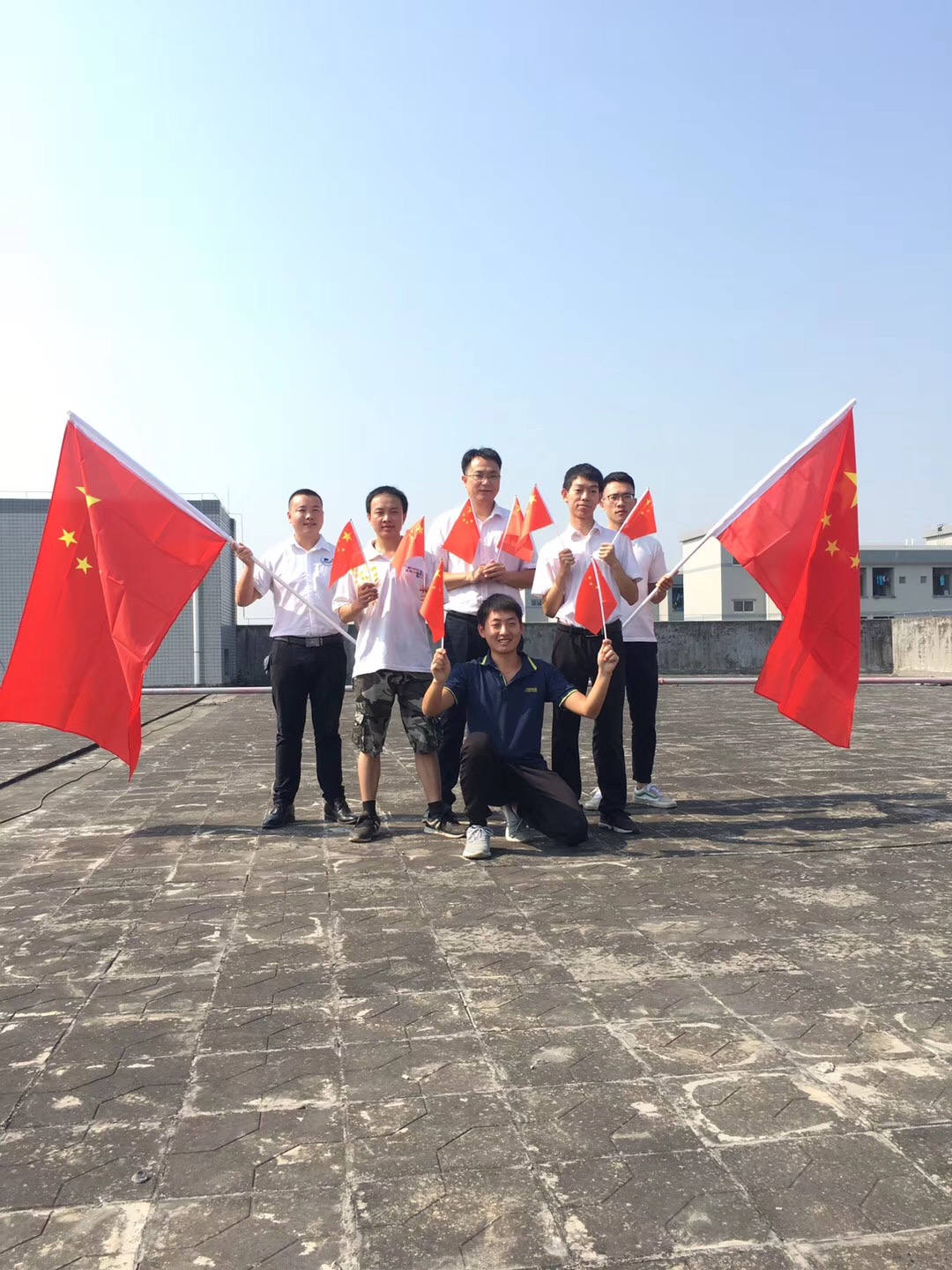 華夢(mèng)七十載，初心繹時(shí)代！——元?jiǎng)t繼電器伴您一起走進(jìn)20時(shí)代！